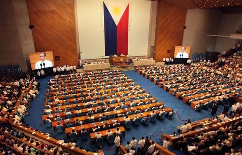 Filipino conference interpreter